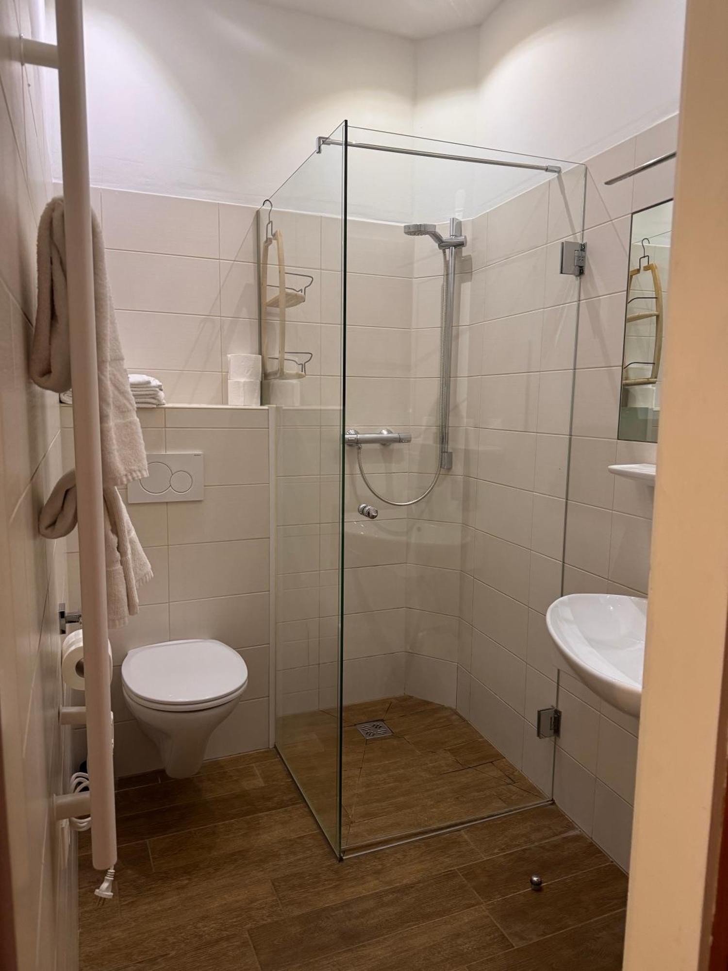 Austria Traveller Hotel Kirchdorf 컬크돌프엔더크렘즈 외부 사진
